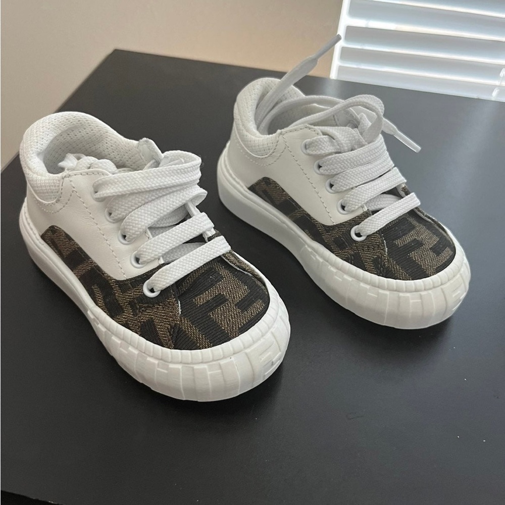 Like new .worn twice . For my grandson birthday